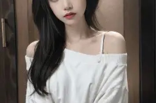 52岁刘恺威新恋情曝光！牵手神秘女友现身香港红馆甜蜜互动引热议