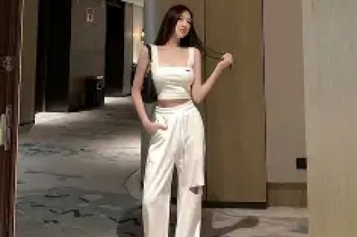 知名演员无戏可拍与妻子直播吵架闹离婚卖房也还不起房贷