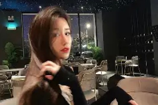 佟丽娅腰间的蝴蝶结大揭秘！网友：这是准备变身“蝴蝶结女王”啊