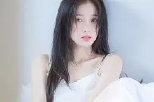 胡杏儿老公李乘德夜店搂抱事件后离婚生日照曝光！胡杏儿曾遗憾认识老公太晚